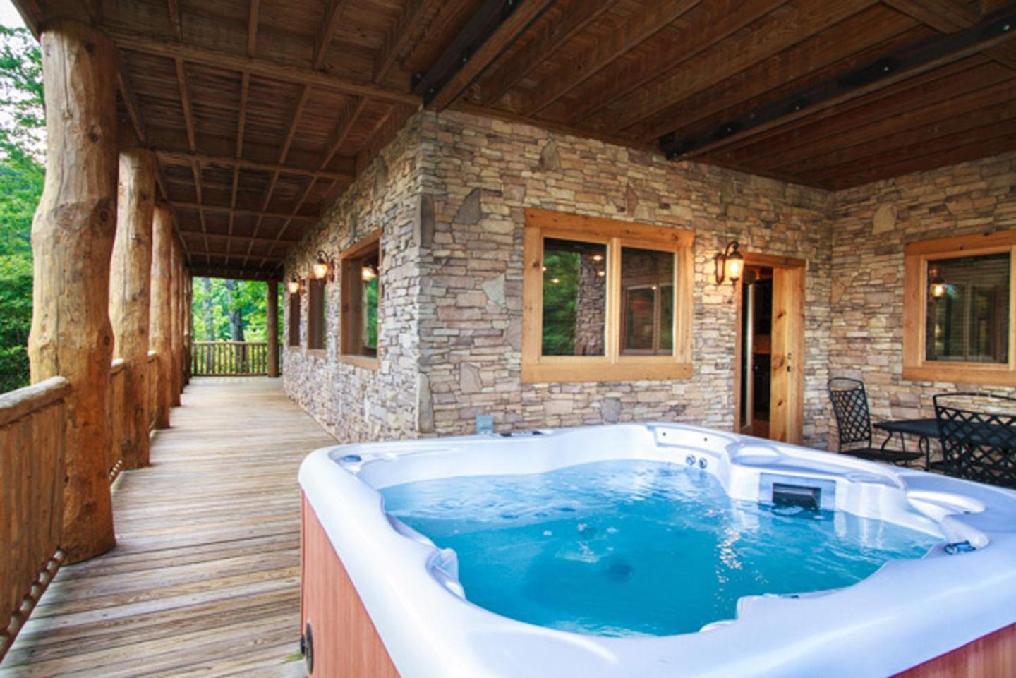 Big Bear Ridge Lodge - Breathtaking Mountain Views And Private Forest Scenes In Amazing Large Log Cabin 개틀린버그 외부 사진