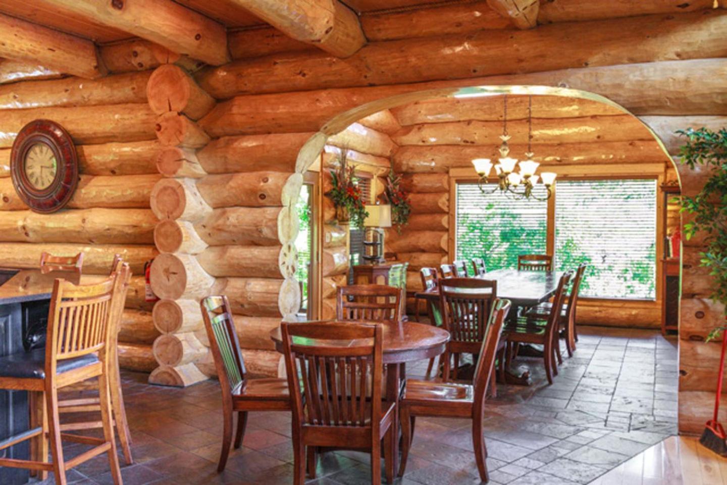 Big Bear Ridge Lodge - Breathtaking Mountain Views And Private Forest Scenes In Amazing Large Log Cabin 개틀린버그 외부 사진