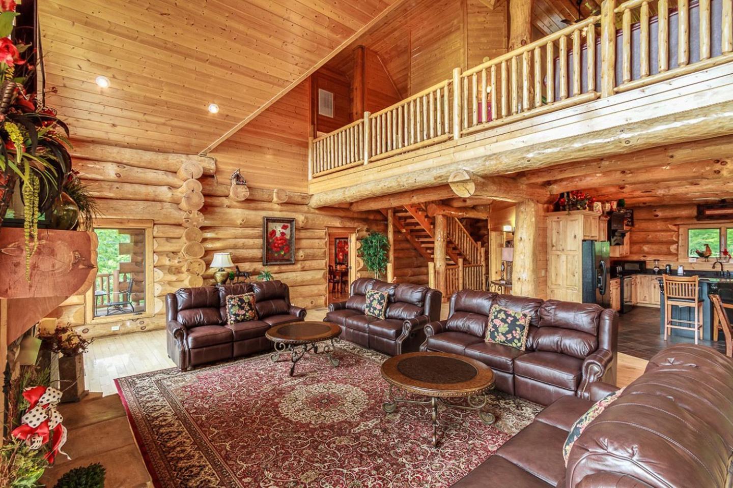 Big Bear Ridge Lodge - Breathtaking Mountain Views And Private Forest Scenes In Amazing Large Log Cabin 개틀린버그 외부 사진